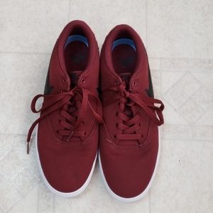 Men's size 8.5 Nike Shoes